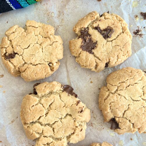 chocolate chip cookies with healthy ingredients
